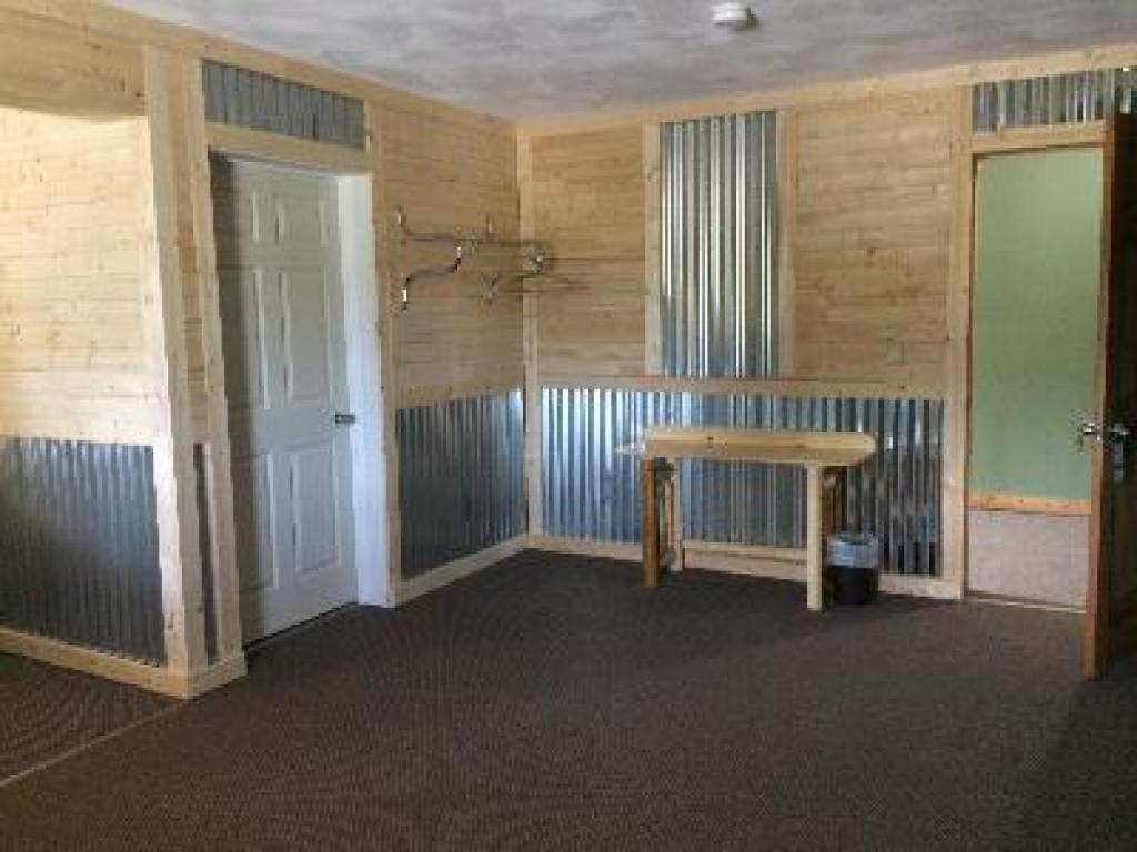Big Horse Inn And Suites Lewistown Екстериор снимка